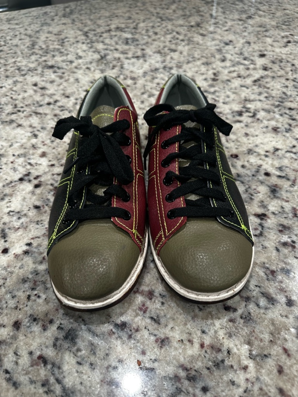 Linds Men's Classic 300 Glow Bowling Shoes 8/9
